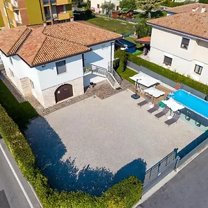 Azdora , Peschiera del Garda Italien