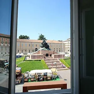  Appartamento Piazza Trento 11 Italia